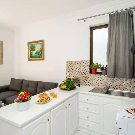 Dean At Apartment Zakynthos Town